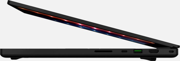 Razer Blade 17 Base Model 2021 | i7-11800H | 17.3"